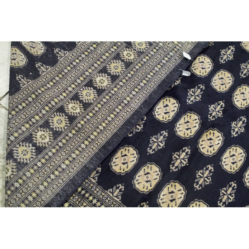 Hand Woven Wool Oriental Area Rug