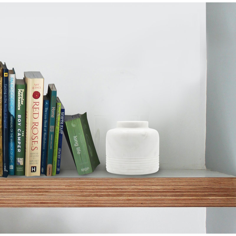 Caselyn Marble Table Vase 1
