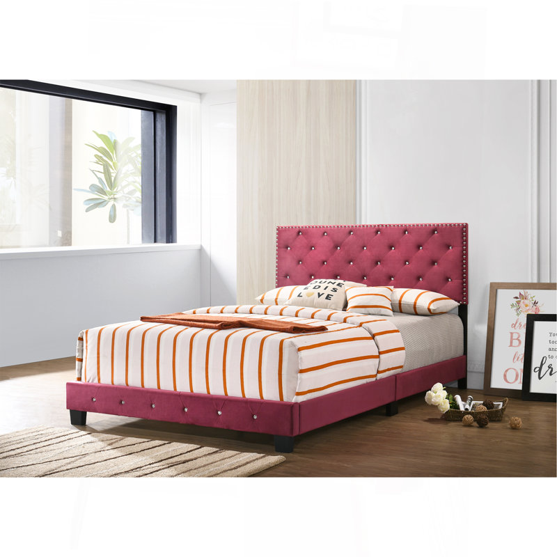 Charming Cherry Full Bed For Modern Spaces