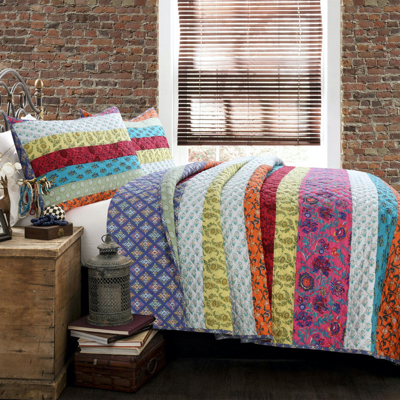 Sloane Cotton Quilt, King Quilt + 2 Shams