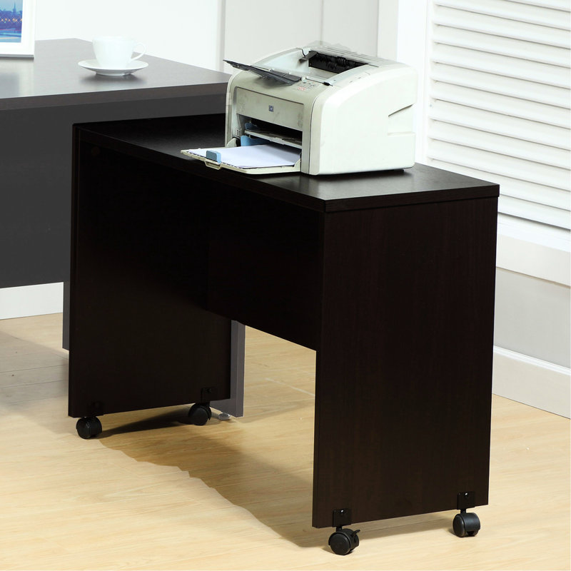 Table d'ordinateur rouge avec quatre roulettes et un bureau à deux options de verrouillage