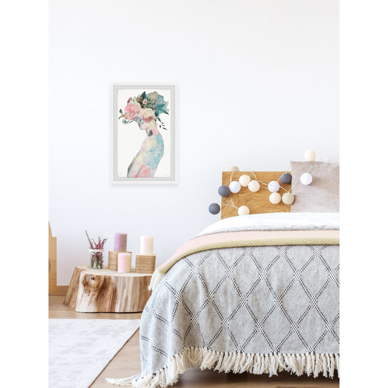 «Flower and Butterflies II», reproduction encadrée, H 18 po x l 12 po x P 1,5 po