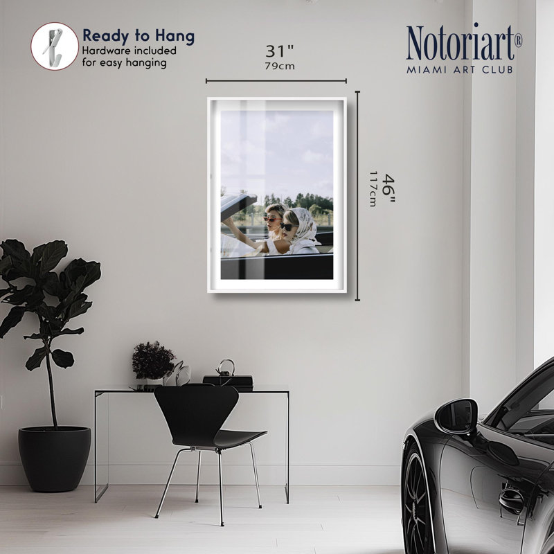 Tendance à la mode tardive, Shadowbox Print, impression d'art rétro par Notoriart, H 46 po x l 31 po, Blanc
