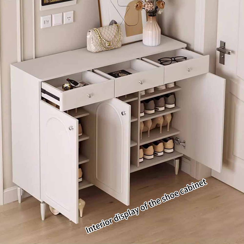 Claverton, 38,19 po H x 39,37 po L x 13,78 po P