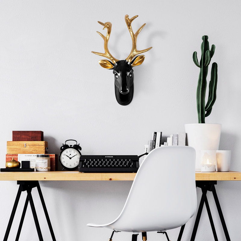 Elegant Decorative Wall Accessory, Gold & Black, 10.2 x 15.0 x 6.7 inches | 100% Polyester Material | Perfect for Home Decor, Modern Aesthetic & Stylish Accents, Adds a Touch of Luxury to Any Room