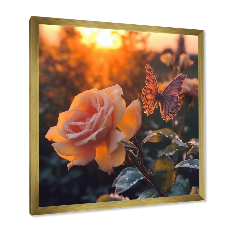 Papillon sur une rose rose au lever du soleil, H 24 po x l 24 po x P 1 po, Cadre doré à une seule photo