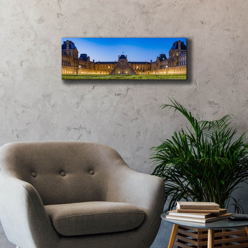 «Paris - Louvre Panorama» par Epic Portfolio, art mural sur toile, H 12 po x l 36 po x P 1,5 po