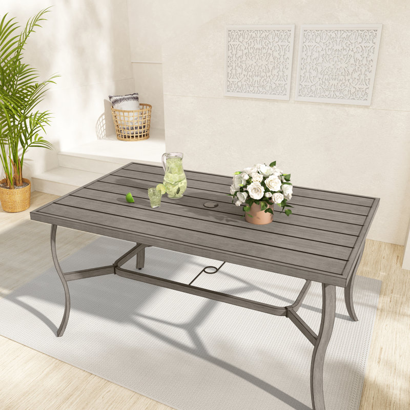 Table de salle à manger d'extérieur en aluminium avec trou pour parasol Colby, Gris, H 29,1 po x L 60 po x l 36,2 po