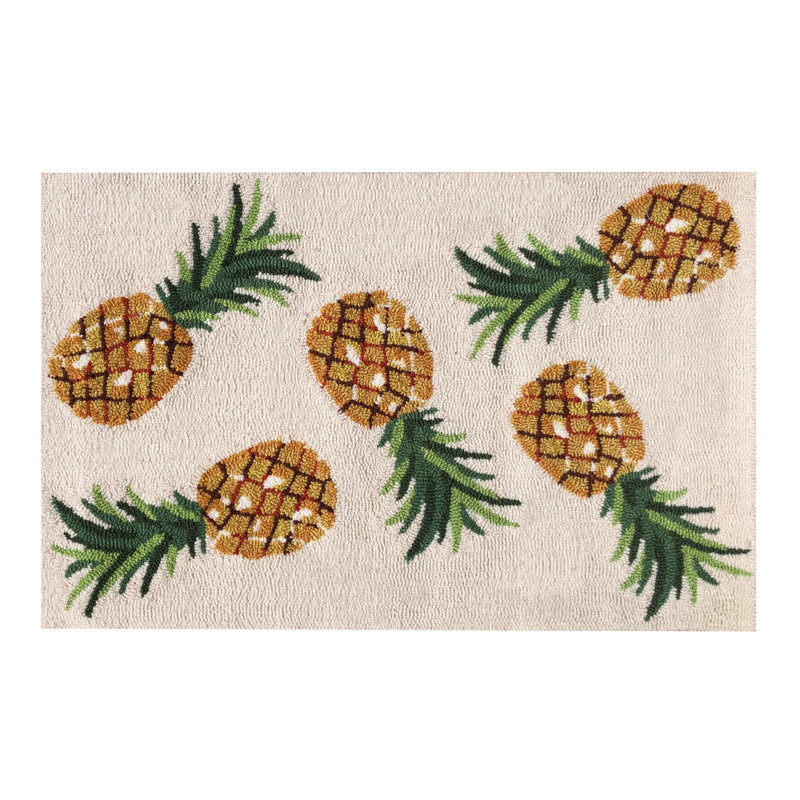 Pineapple Toss, 24" W x 36" L, Ivory