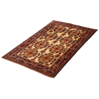Tapis crème Teimani 4 pi 0 po x 5 pi 11 po