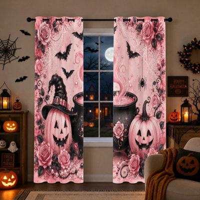 Ensemble de 2 rideaux occultants sur le thème de l'Halloween, avec un joli motif citrouille, chauve-souris et rose. Isolants thermiques et insonorisants, ils sont parfaits pour la décoration de votre chambre ou salon. Décoration murale et autres accessoires pour la maison.