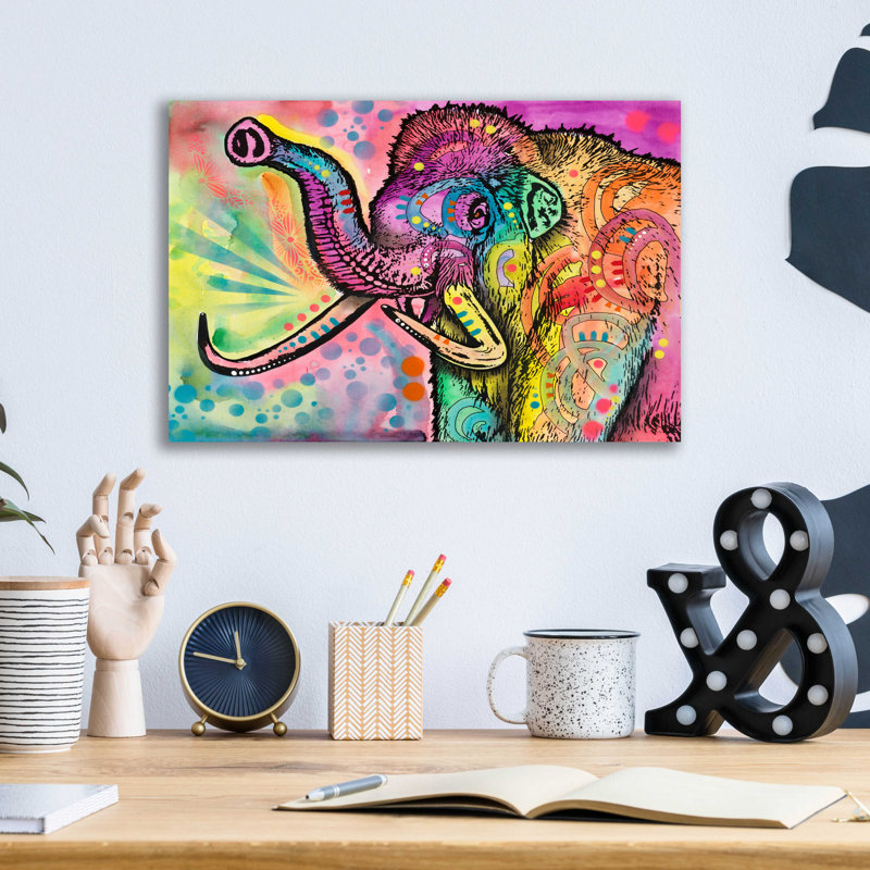 «Woolly Mammoth» par Dean Russo, H 12 po x l 16 po x P 0,13 po