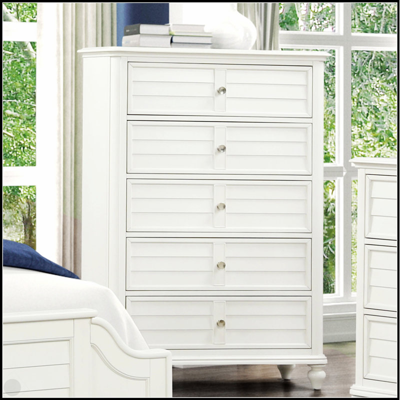 Commode côtière de style transitionnel avec finition blanc antique, tiroirs en queue d'aronde et glissières à roulement à billes pour un fonctionnement en douceur