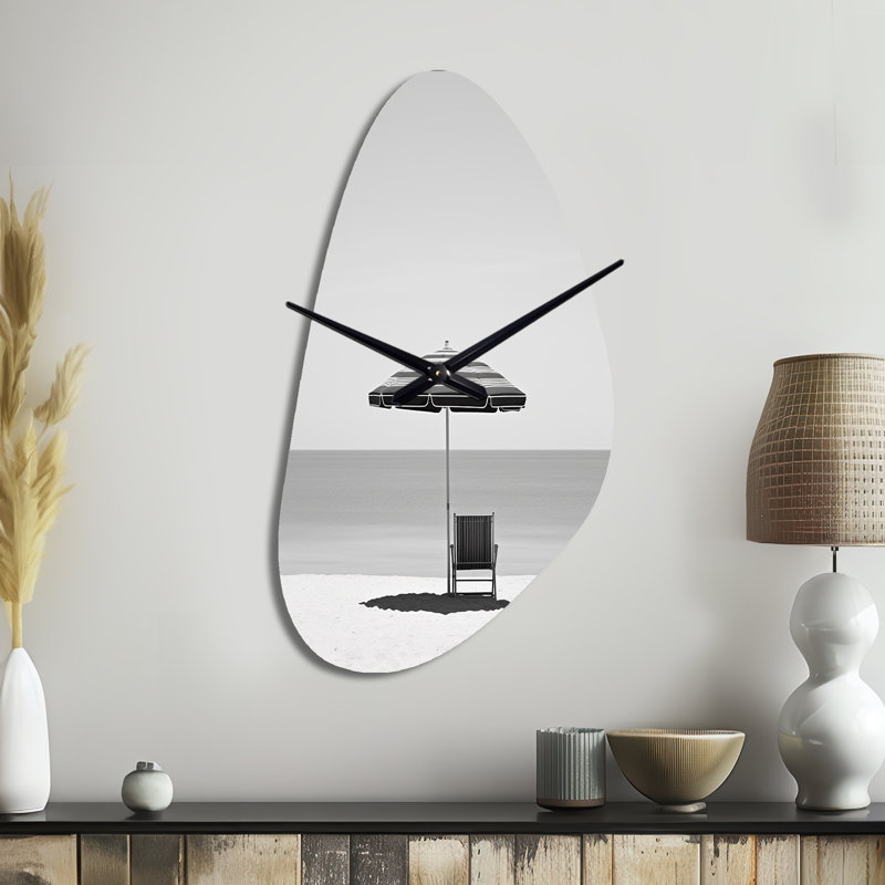 Horloge murale 3D en noir et blanc, Moyenne
