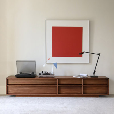 Modern Minimalist Style TV Stand