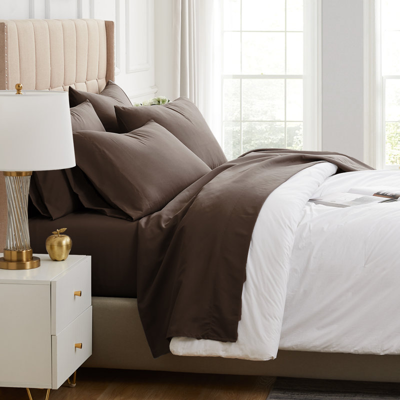 Southshore Fine Linens Vilano Springs Extra Deep Pocket 4-Piece Sheet Set, Ultra Soft Double-Brushed 110 GSM Microfiber Bedding, 21-Inch Deep Pocket, 2 Pillowcases, Twin, Chocolate Brown