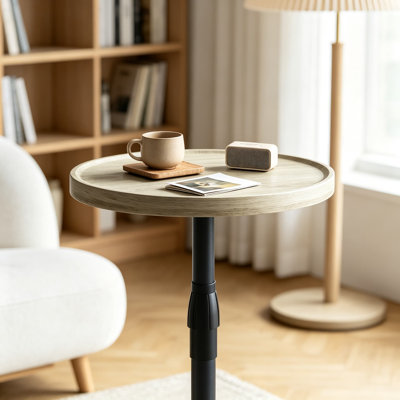 Table d'appoint ronde réglable, table à boissons à piédestal avec bord antichute pour les petits espaces, table de chevet haute pour le salon, la chambre à coucher et le bureau personnel