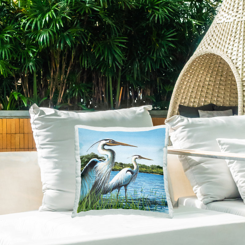 Coussin décoratif d'extérieur Traditional Egrets Gazing par John Rossini