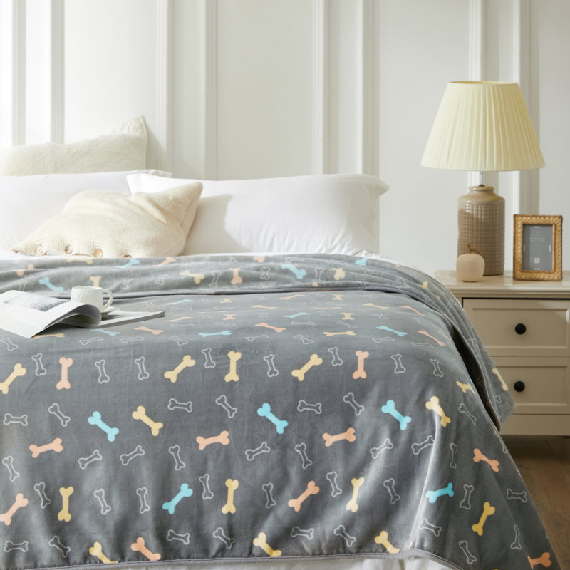 Animal Print Outdoor Pet Blanket, 64" x 40", Gray Bone
