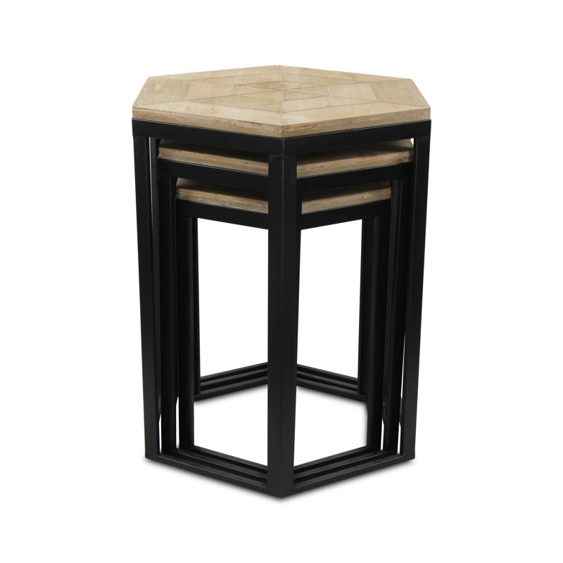 Tables gigognes en bois massif