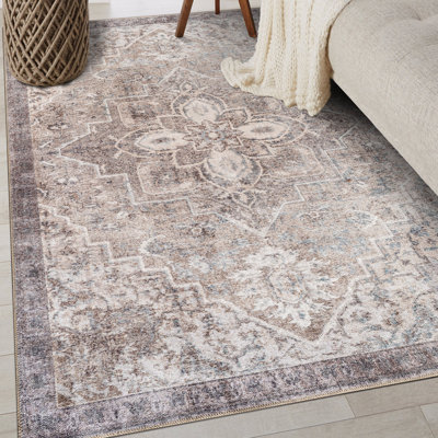 Tapis beige d'inspiration persane Savina avec envers antidérapant lavable