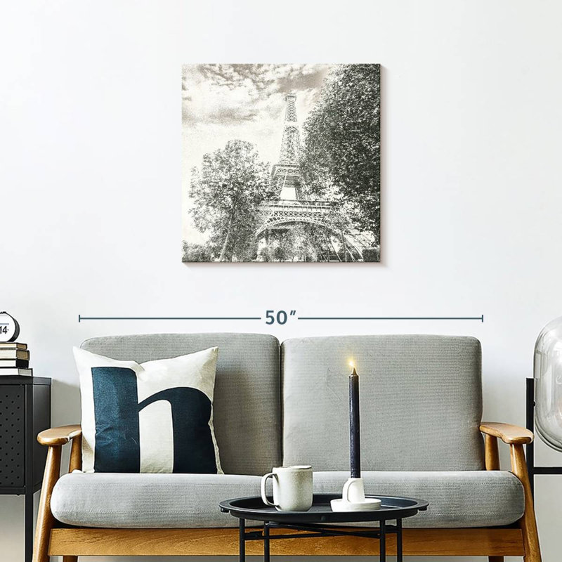 Lilie Eiffel, 24" H x 24" W