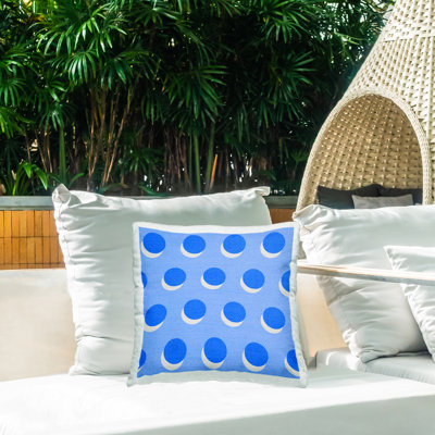 Coussin d'extérieur Layered Blue Polka Dot