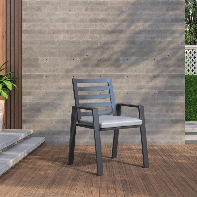 Fauteuil de patio moderne Letendre, Beige, Simple