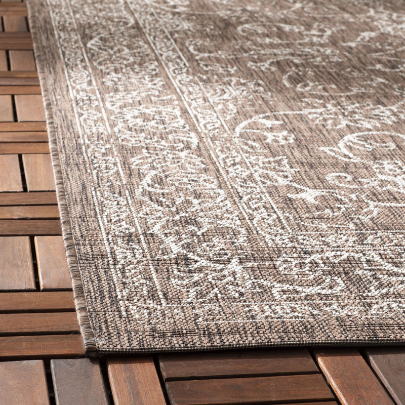 Amedee Performance Oriental Indoor/Outdoor Area Rug, Square 7'1