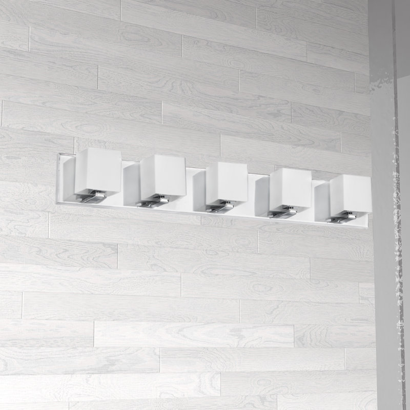 Barre d'éclairage de salle de bain 5 lumières Verona, Chrome poli