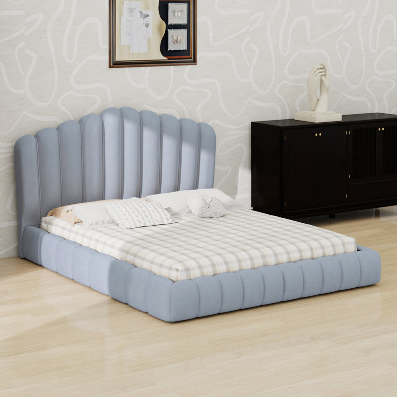 Structure de lit tapissier avec tête de lit en forme de coquillage, Bleu clair