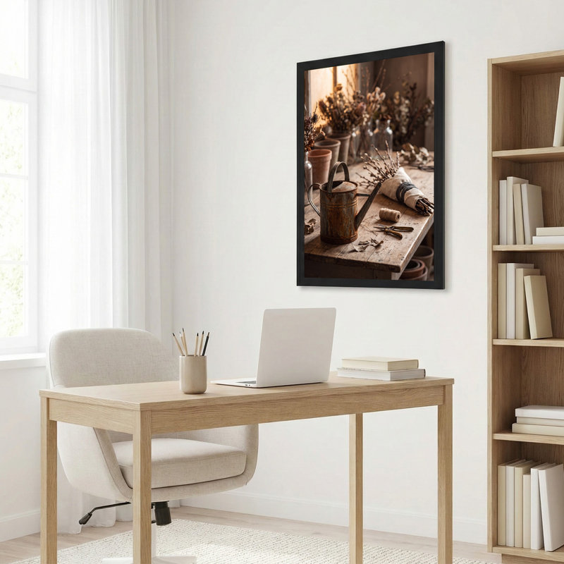 «Rusty Watering Can» avec fleurs séchées sur une table de jardin en bois, art mural, 36"H x 24"W