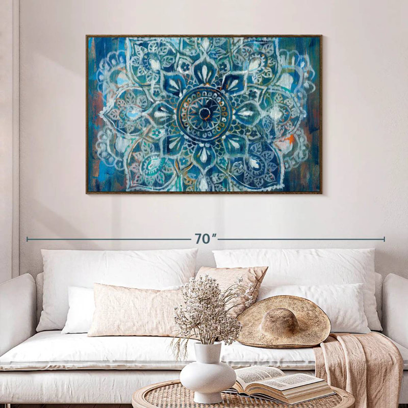 Mandala en bleu II, 46 po x 31 po, Cadre flottant en noyer