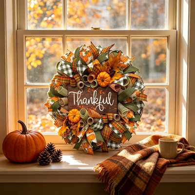 Décoration d'automne Couronne de Thanksgiving avec panneau en bois Citrouille artificielle et feuilles d'érable Couronne de porte d'entrée