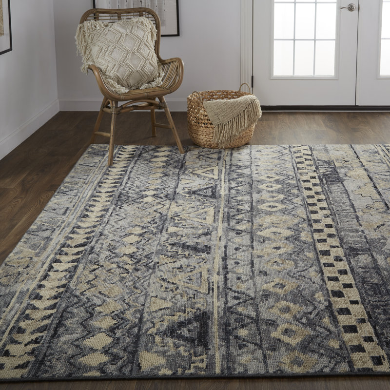Javione Performance Hand Knotted Wool Geometric Indoor Rug, Rectangle 7'9" x 9'9"