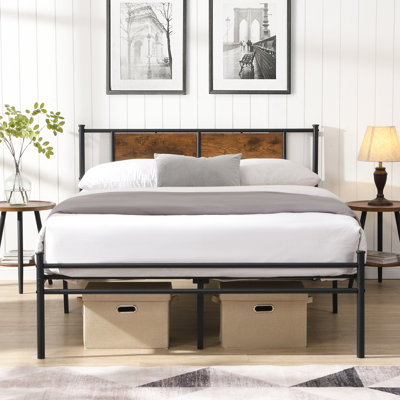 Cadre de lit très grand en métal, ornement de tête de lit à panneau en bois, et stable, nuit de sommeil tranquille, option de rangement sous le lit, tête de lit à panneau facile à assembler, et assemblage, repos, disponible, assemblage