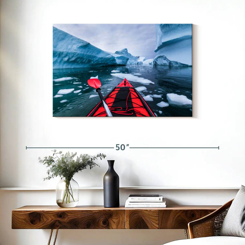 Kayak rouge Sireci en Antarctique, H 24 po x l 36 po
