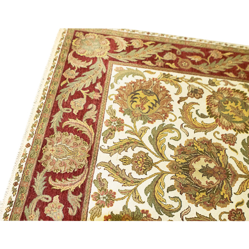 Hand Knotted Wool Area Rug in Ivory And Red