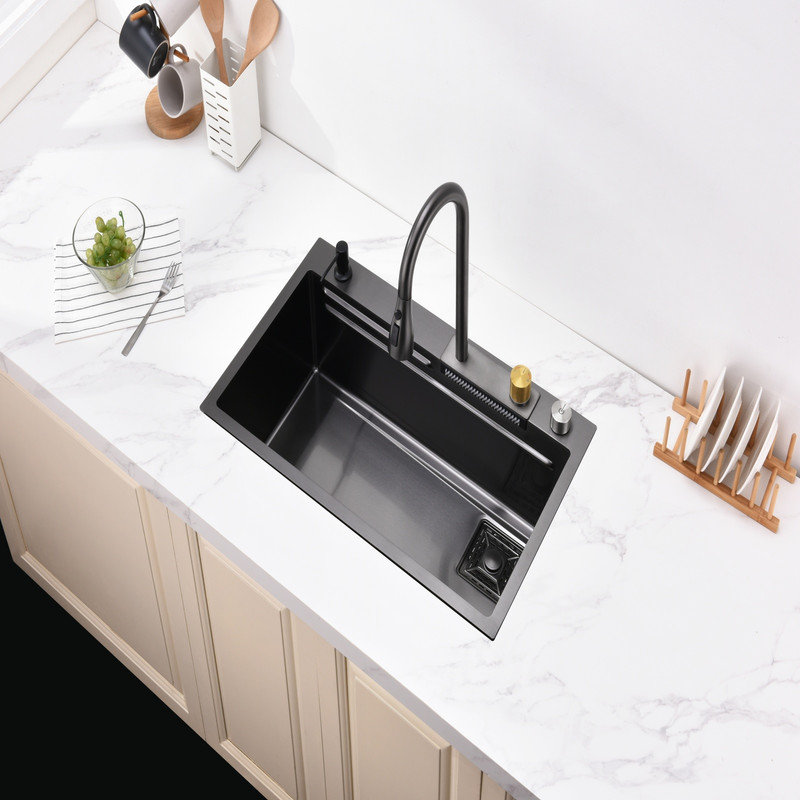 Évier de cuisine à cascade 30 po x 18 po noir, évier à simple cuve de travail en acier inoxydable avec robinet de pluie, planche à découper, multi modes d'eau, cuve inclinée pour un drainage rapide