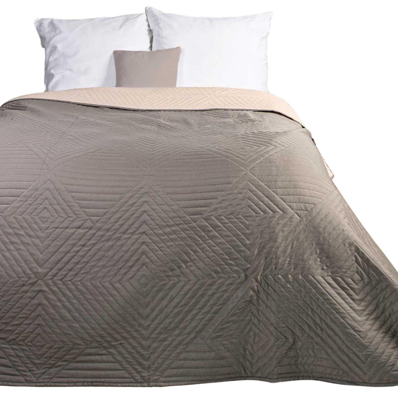 Mileydi Throw Blanket
