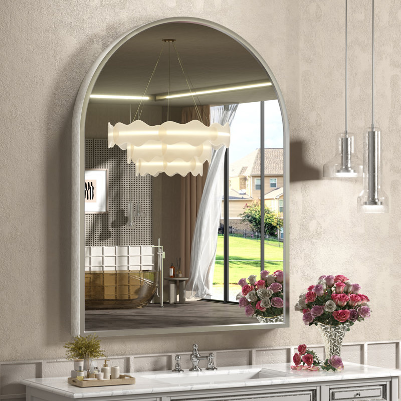 Miroir mural Amara, 42 po x 32 po, Argent brossé