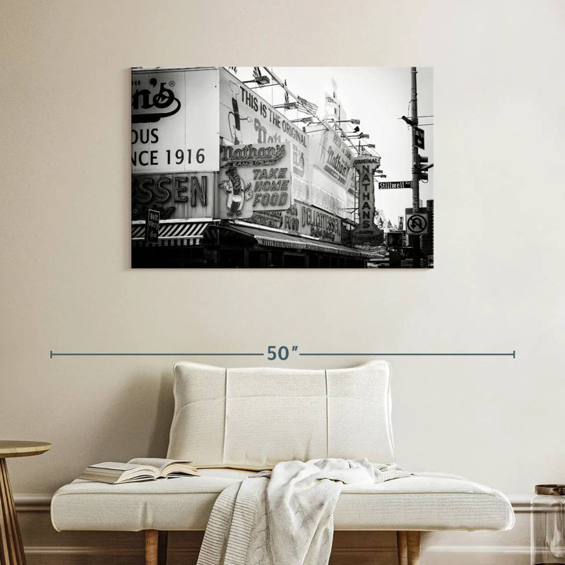 Sireci Manhattan The Original, 26" H x 39" W