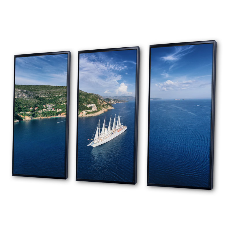 Bateau de croisière avec voiles en croatie - ensemble d'art mural bateau, Cadre flottant noir, H 32 po x l 48 po x P 1 po