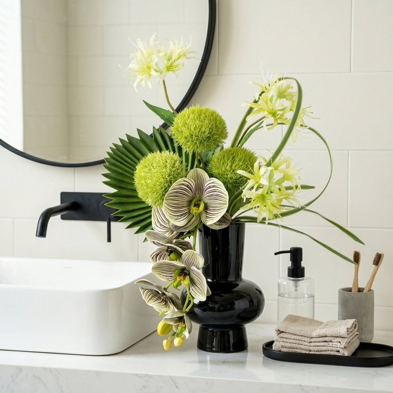 Fleurs artificielles avec vase, Noir