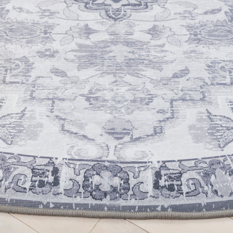 Shaelan Performance Machine Washable Oriental Rug, Round 6'