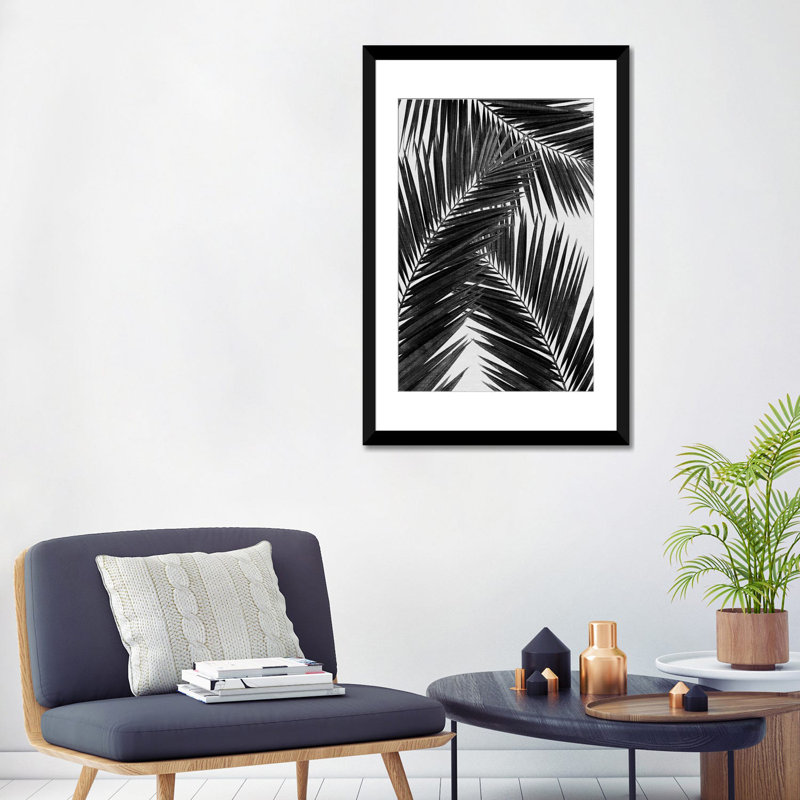 « palm leaf iii », reproduction d’impression sur toile en noir, H 32 po x l 24 po x P 1 po, Papier d'art encadré noir, Blanc