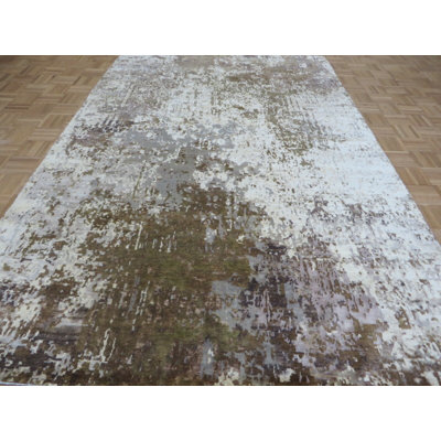Maidu One-of-a-Kind 5'11" X 9'1" Silk Area Rug in Grey