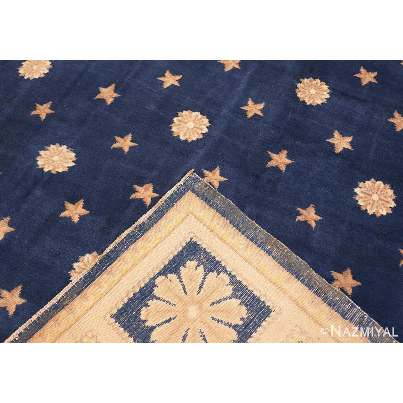 Tapis espagnol antique avec un design céleste