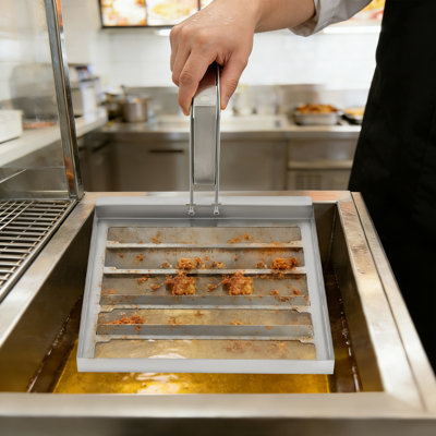 Filtre 13,75 x 13,6 po en acier inoxydable pour cuisines et restaurants à friteuse