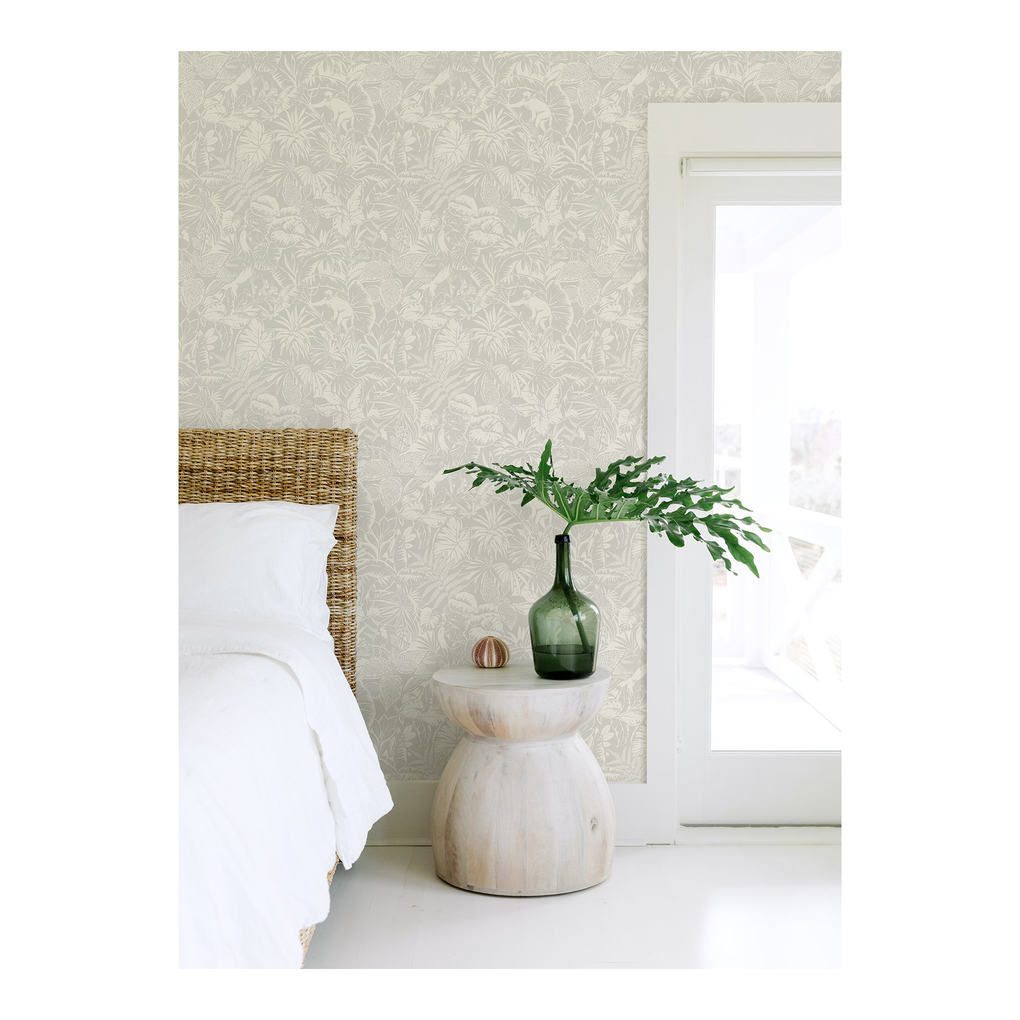 Cheri Floral Wallpaper, Gray